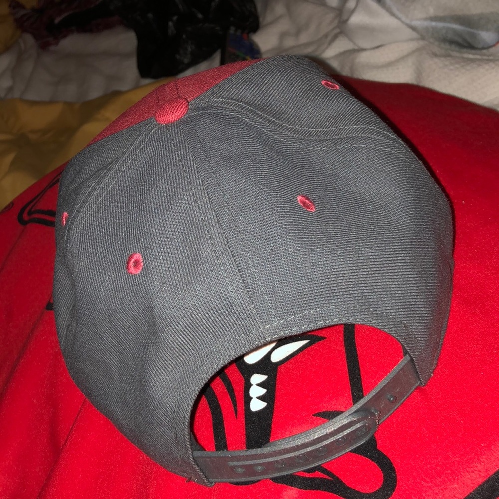 Autographed Arkansas Razorback SnapBack - Picture 2 of 5